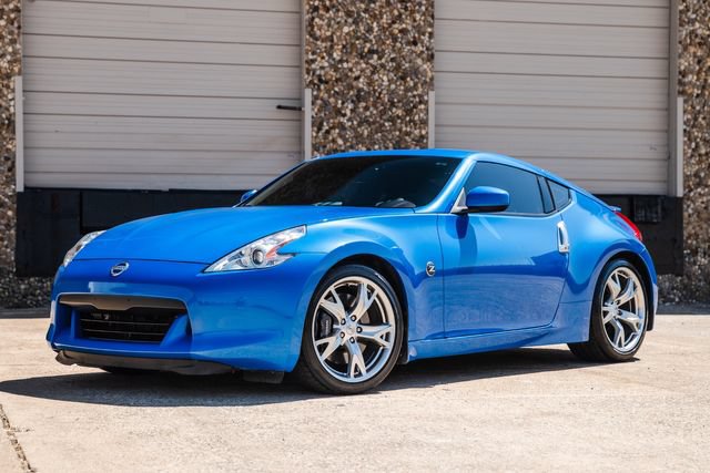 Used 2010 Nissan 370Z Touring w/ Sport Pkg RWD image 33