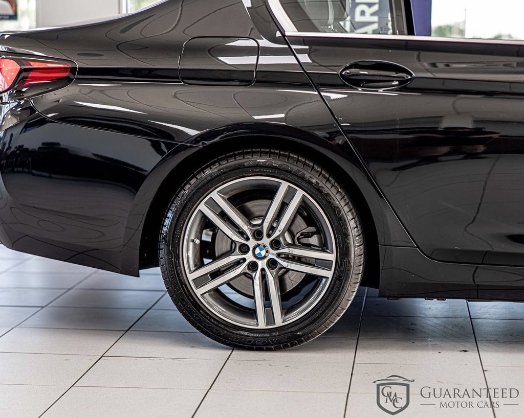 Used 2023 BMW 530i xDrive w/ Premium Package AWD/4WD image 10