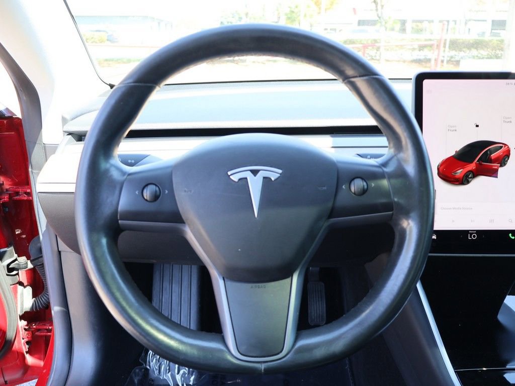 Used 2018 Tesla Model 3 Long Range RWD image 40