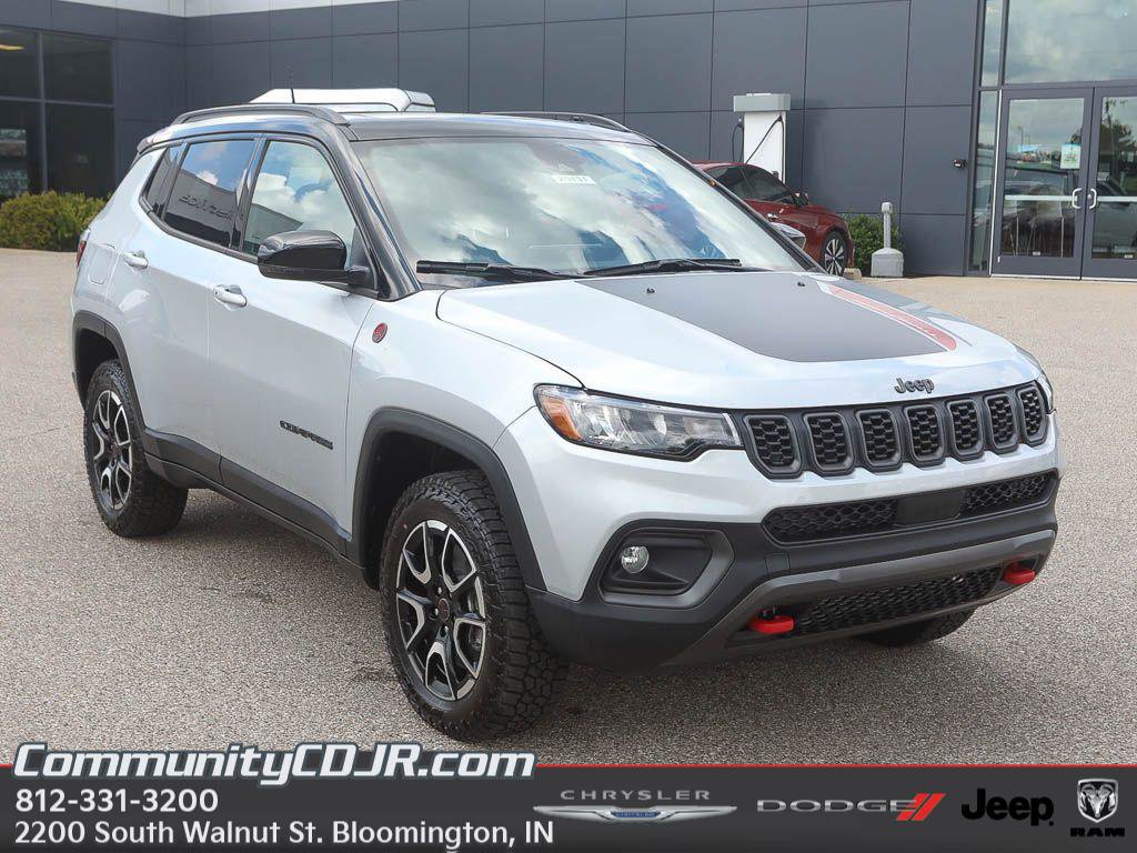 New 2025 Jeep Compass Trailhawk w/ Sun & Sound Group