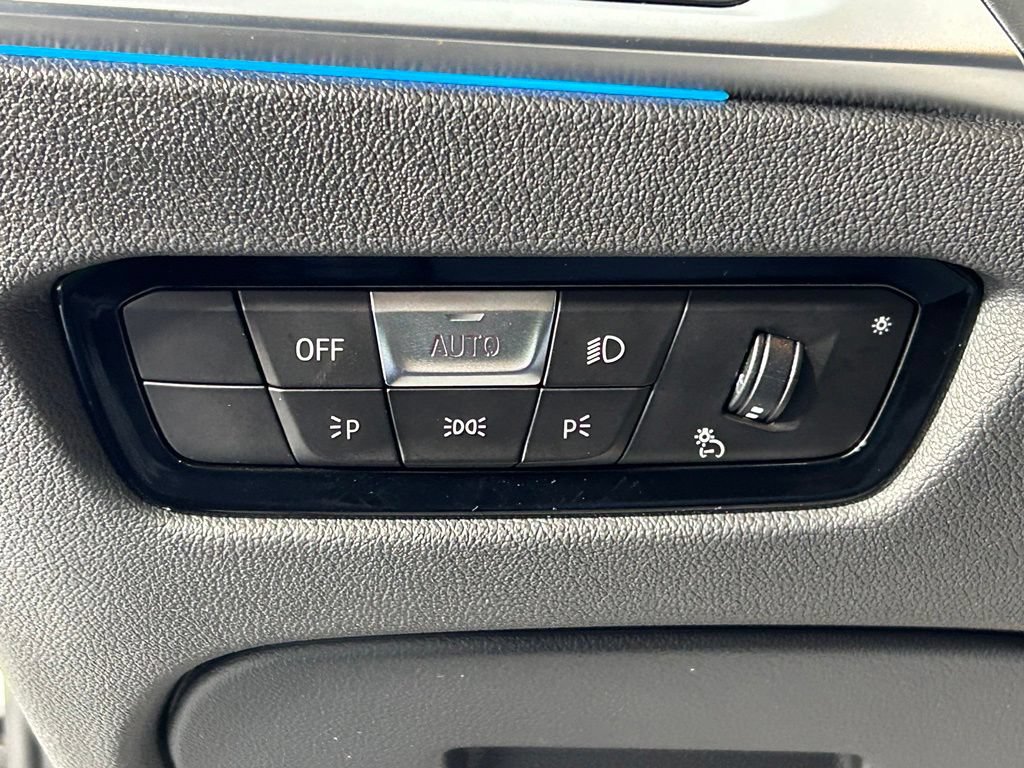 Used 2024 BMW M4 Coupe w/ Executive Package RWD image 31