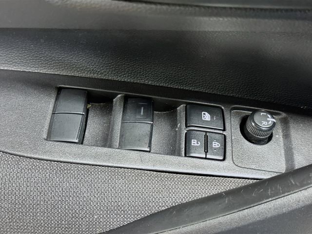 Used 2025 Toyota Corolla LE image 11