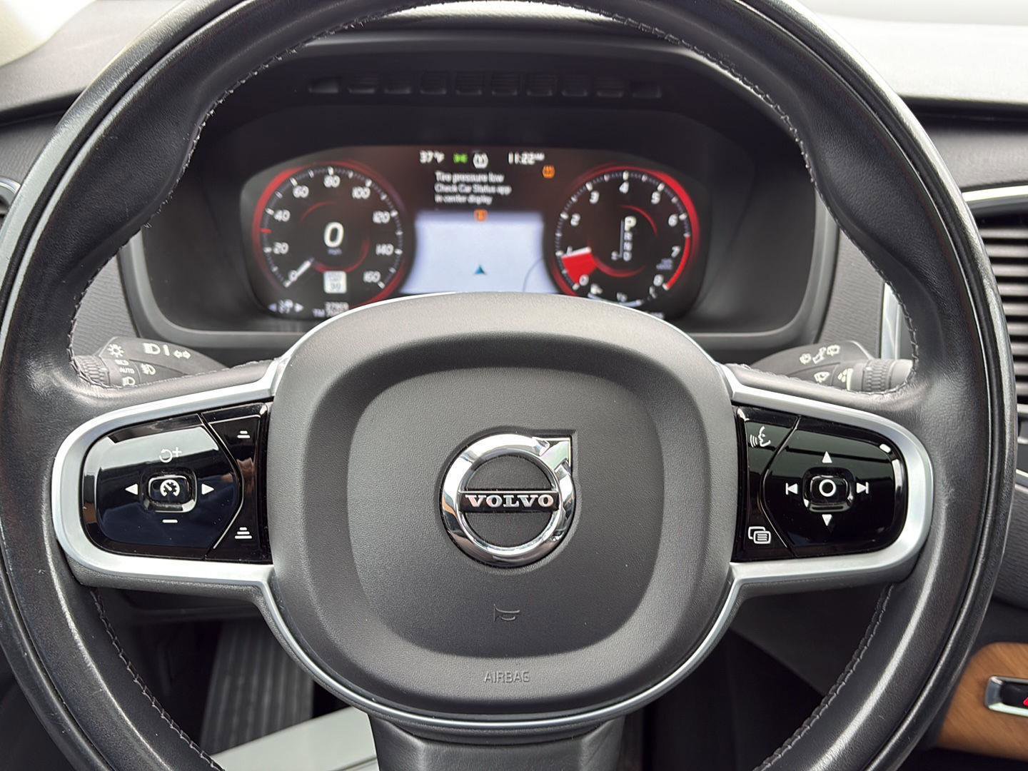 Used 2021 Volvo XC90 T6 Momentum w/ Climate Package image 26