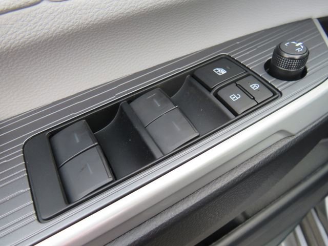 Certified 2026 Toyota Sienna XLE image 41