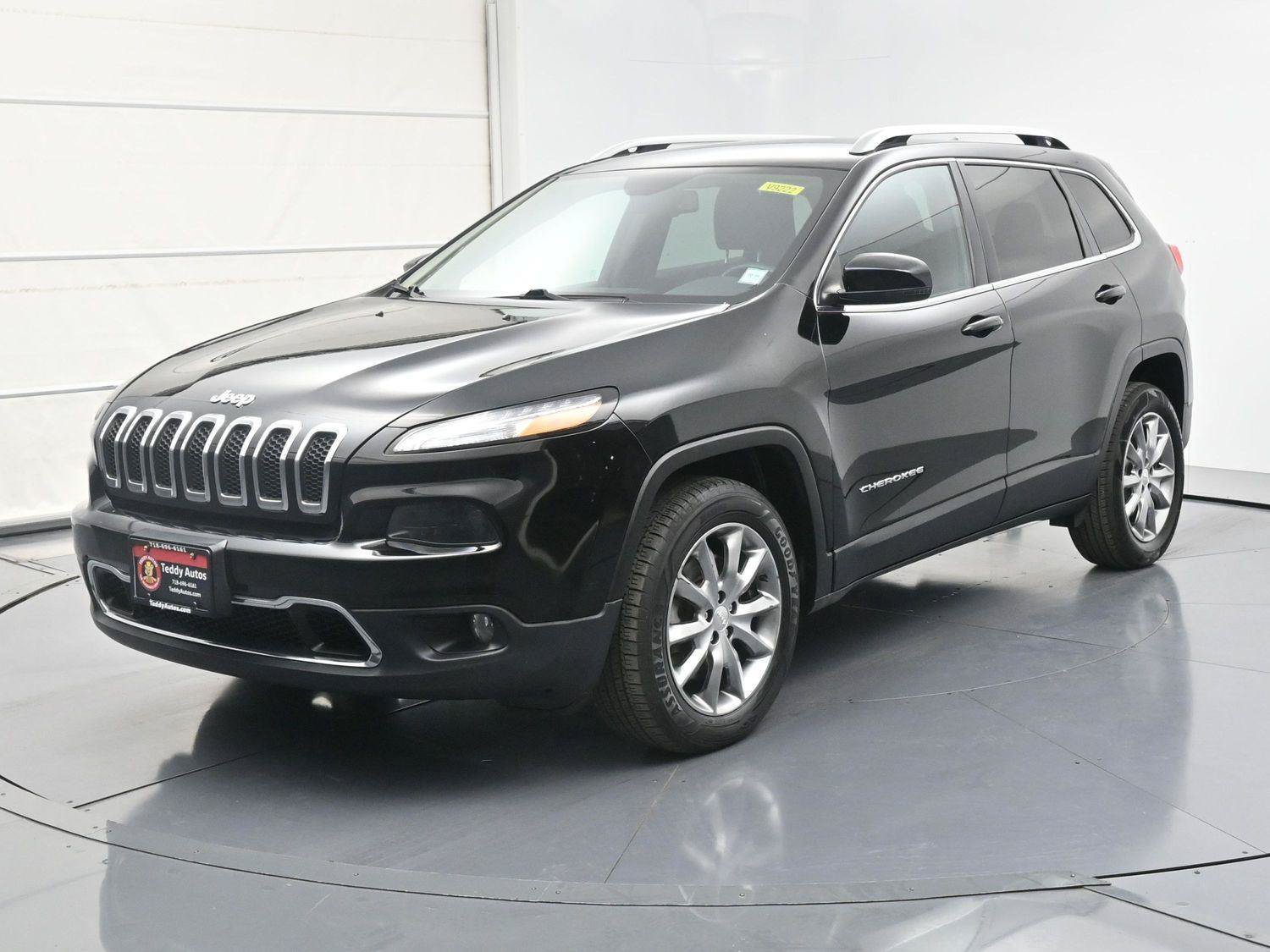 Used 2018 Jeep Cherokee Limited AWD/4WD image 1