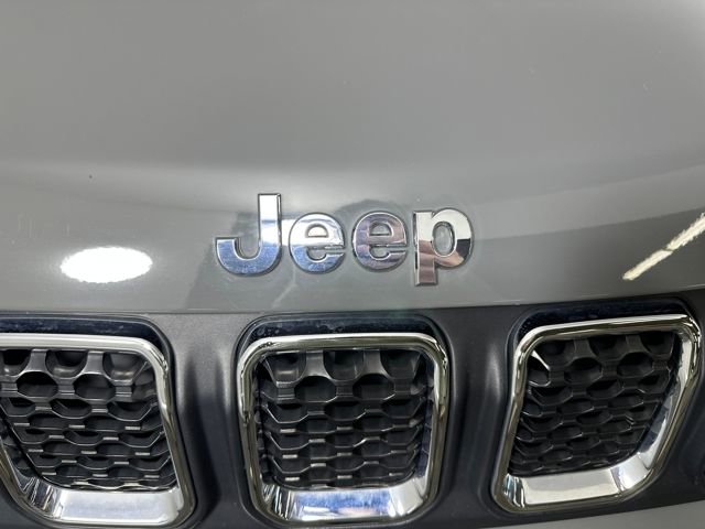 Used 2023 Jeep Compass Latitude image 9