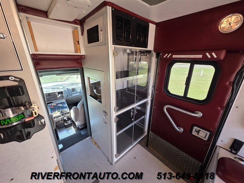 Used 2001 Ford F350 4x4 Regular Cab DRW Super Duty image 22