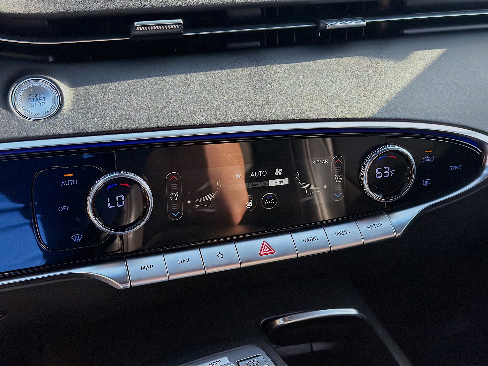 Used 2022 Genesis GV70 3.5T Sport w/ Sport Prestige Package image 15