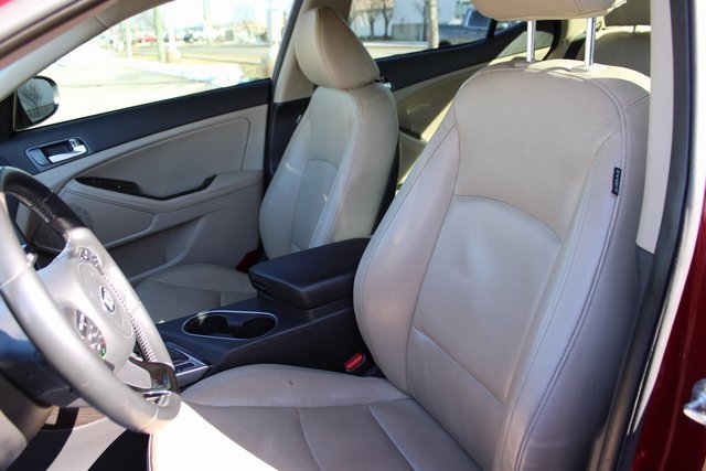 Used 2015 Kia Optima EX image 23