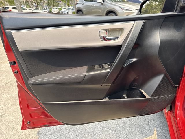 Used 2019 Toyota Corolla LE FWD image 13