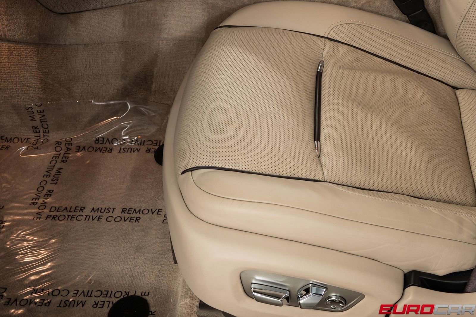 Used 2015 Rolls-Royce Wraith image 37