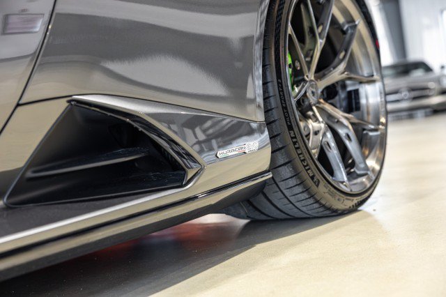 Used 2021 Lamborghini Huracan EVO RWD image 13