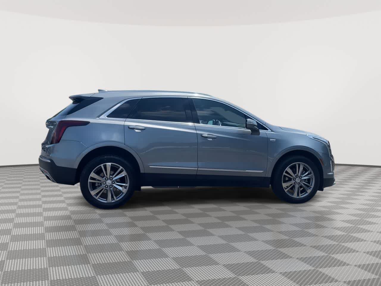 Certified 2024 Cadillac XT5 Premium Luxury FWD image 9