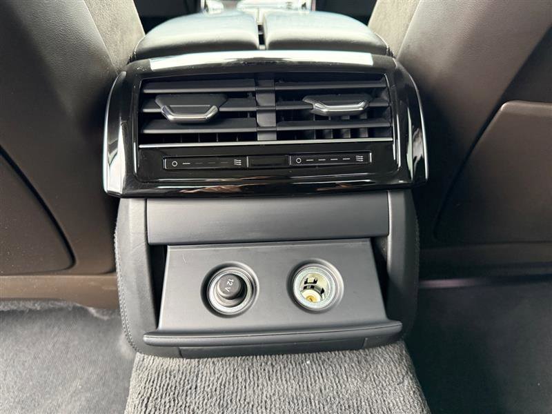 Used 2019 Audi A8 L 4.0T image 32