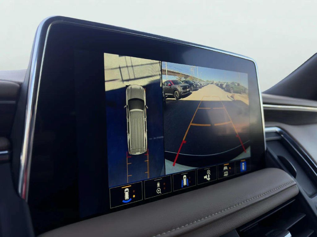 Used 2024 Chevrolet Tahoe Premier RWD image 23