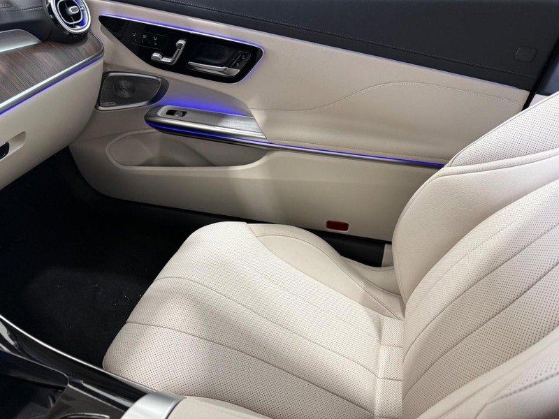 New 2026 Mercedes-Benz CLE 300 4MATIC Cabriolet image 14