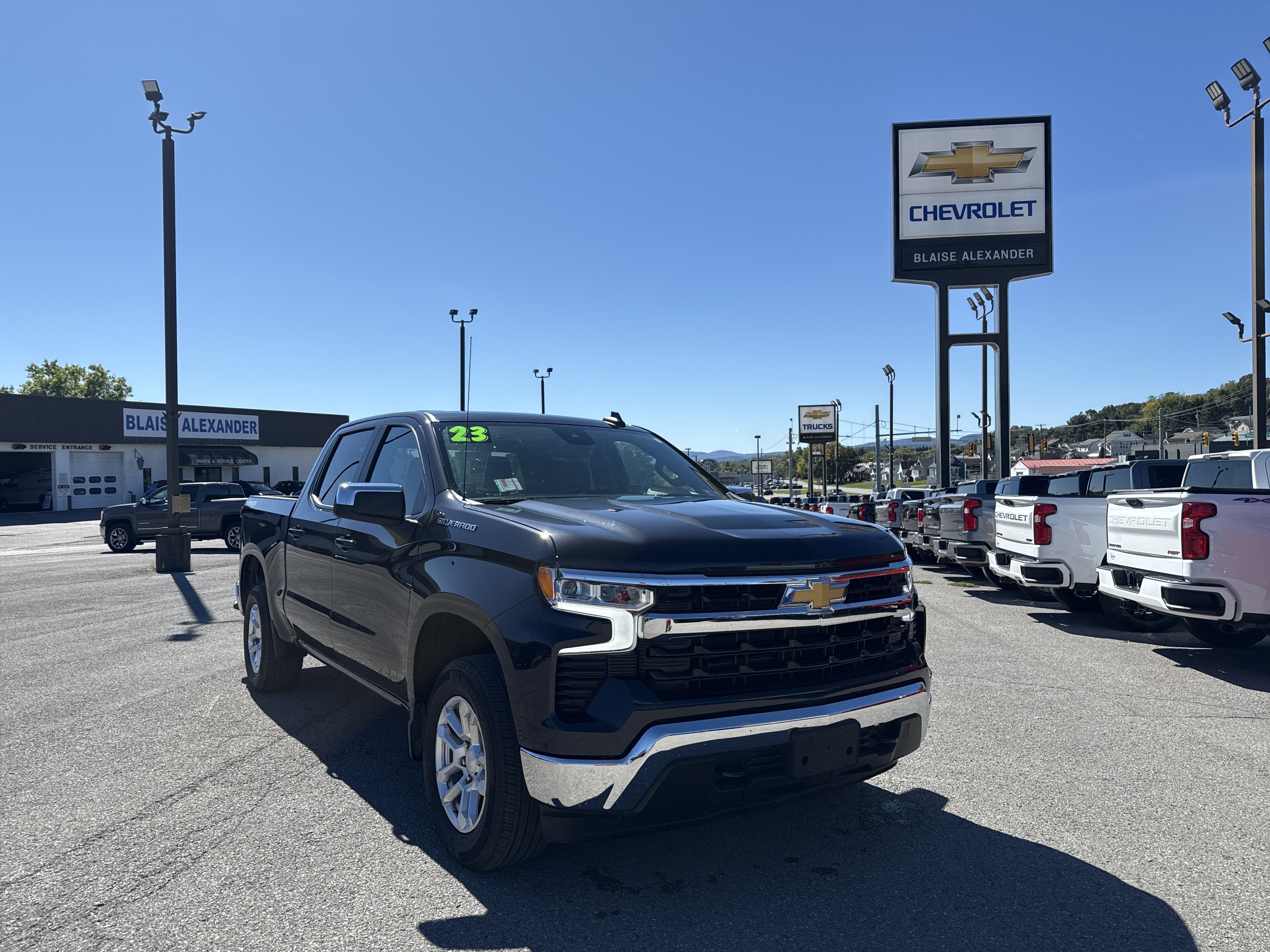 Used 2023 Chevrolet Silverado 1500 LT