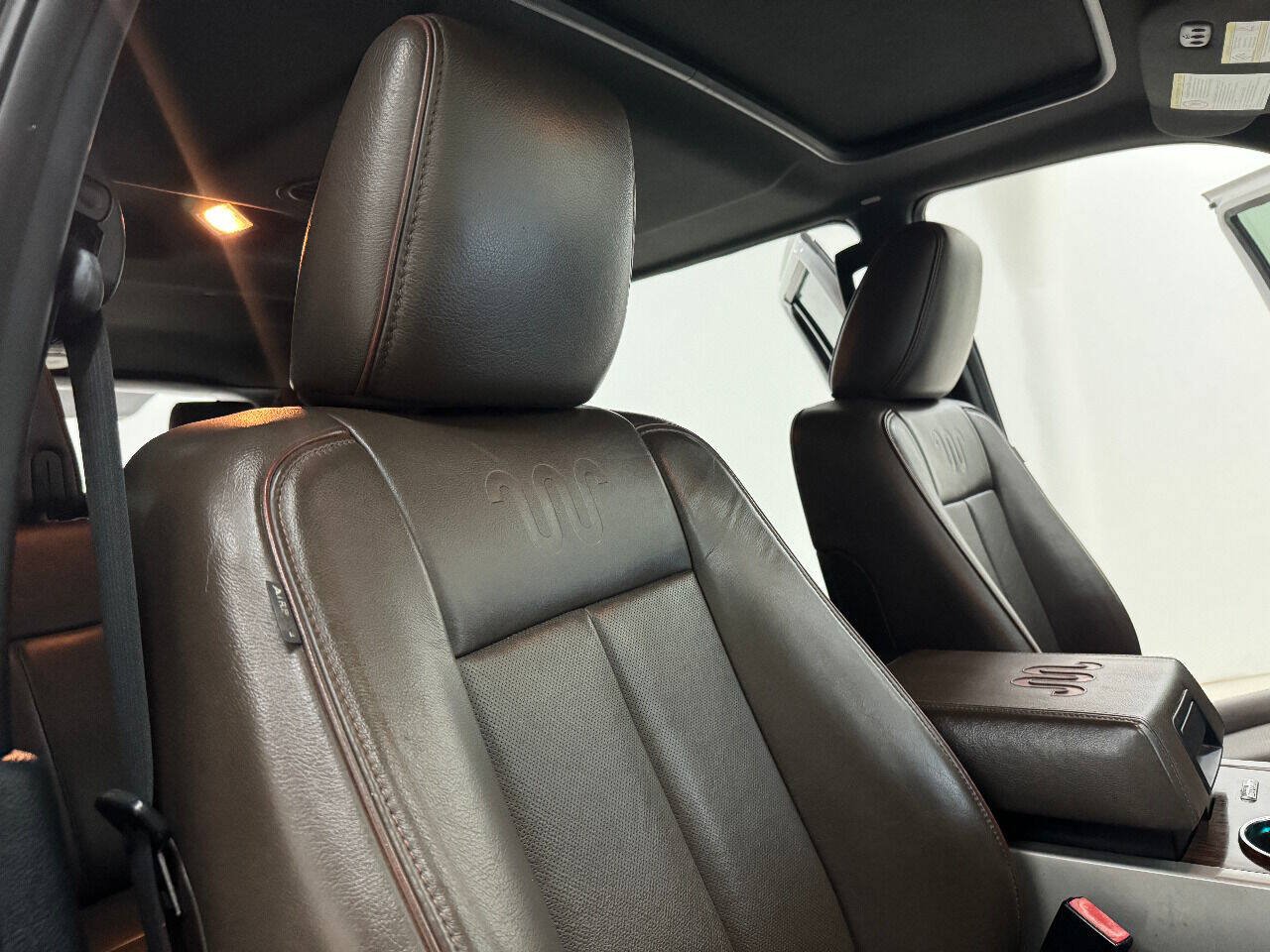 Used 2015 Ford Expedition King Ranch RWD image 41