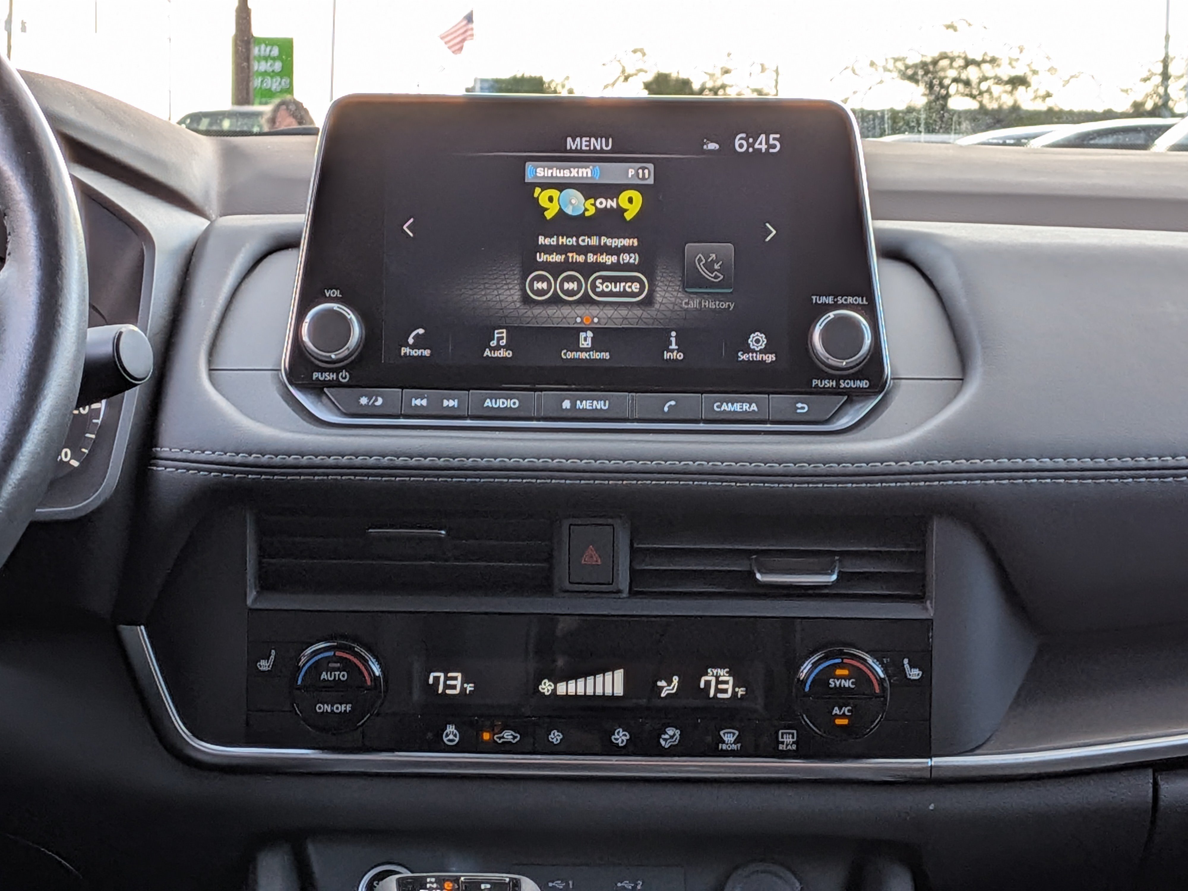 Used 2023 Nissan Rogue SV w/ SV Premium B Package AWD/4WD image 3