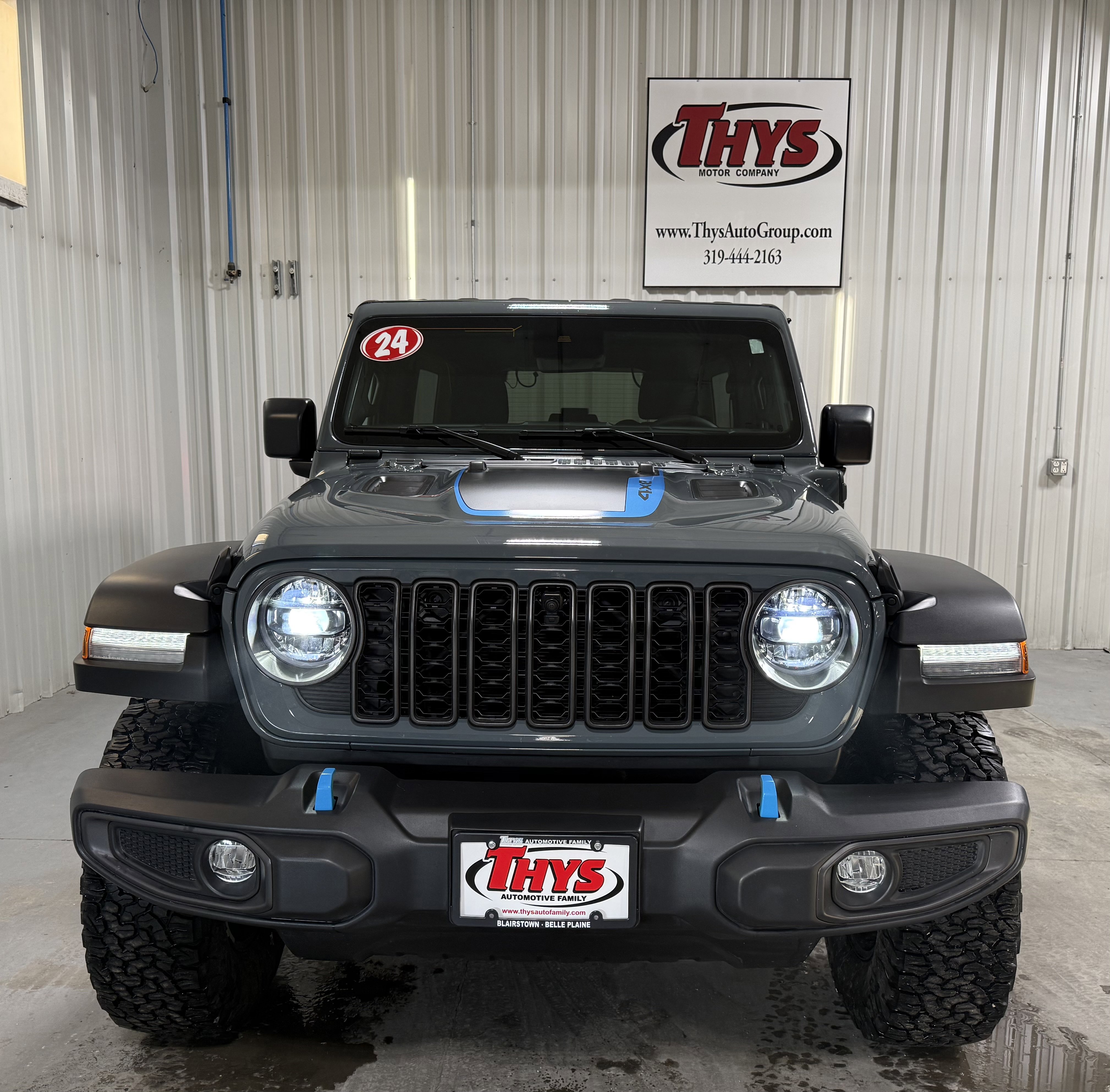 Used 2024 Jeep Wrangler Unlimited Rubicon 4xe w/ Technology Group image 17