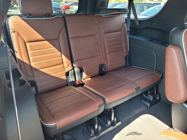 Used 2023 GMC Yukon XL Denali Ultimate image 21