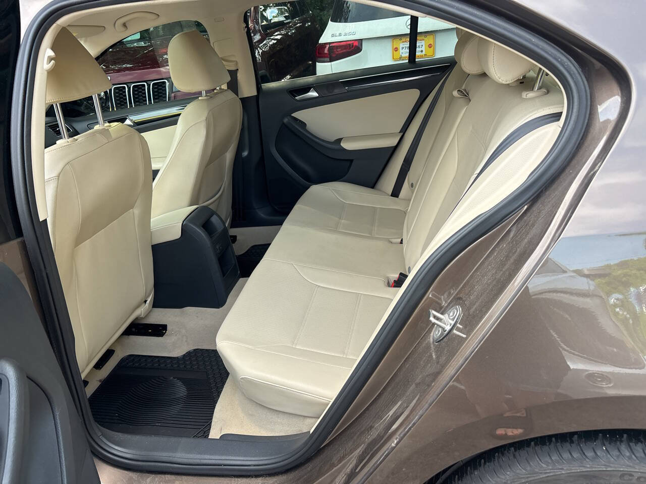 Used 2016 Volkswagen Jetta SEL FWD image 13