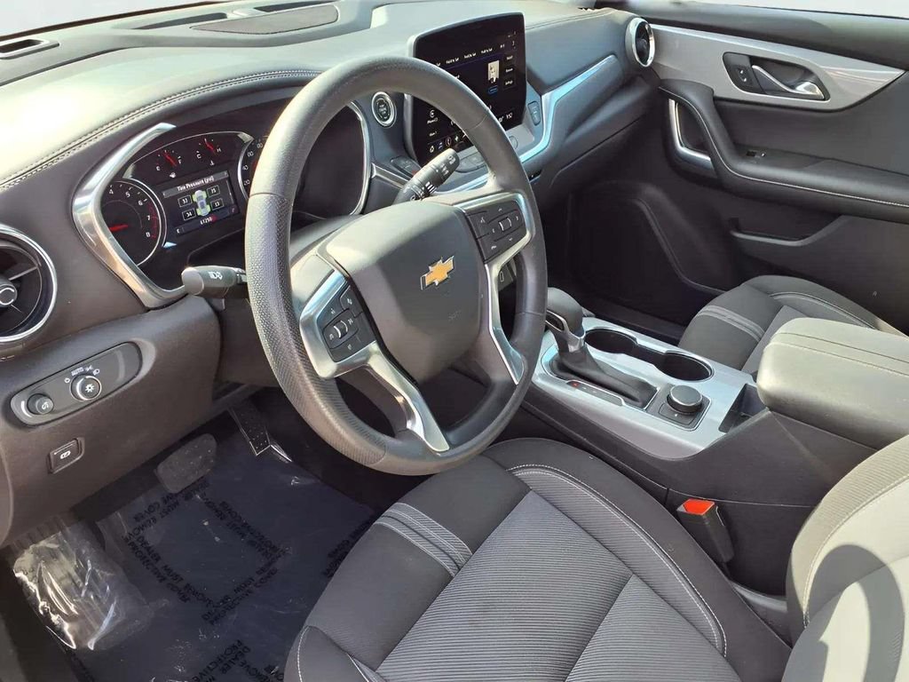 Used 2024 Chevrolet Blazer LT FWD image 15