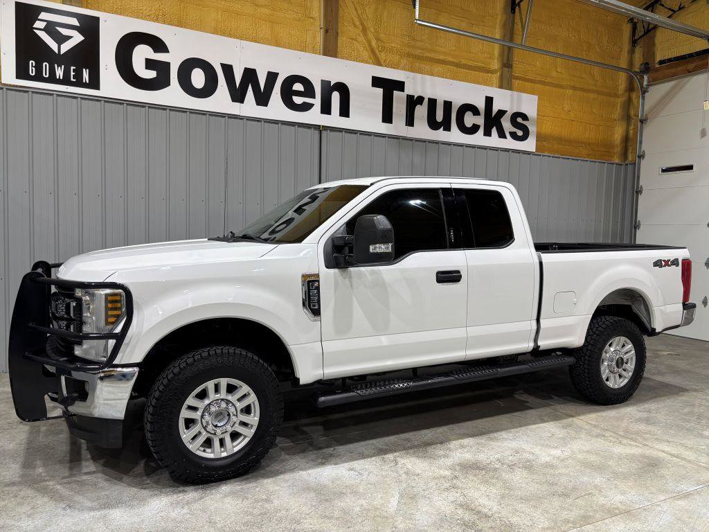 Used 2019 Ford F250 XLT w/ XLT Value Package AWD/4WD image 4