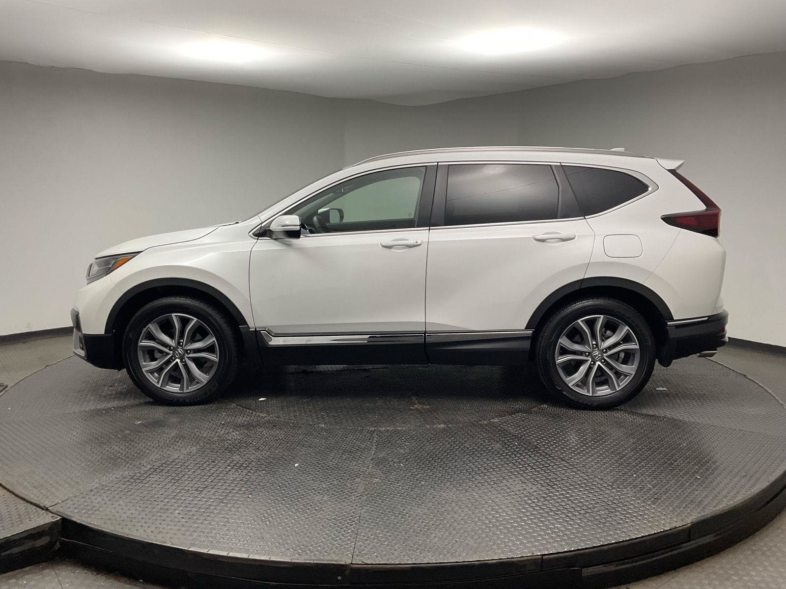 Used 2020 Honda CR-V Touring image 4