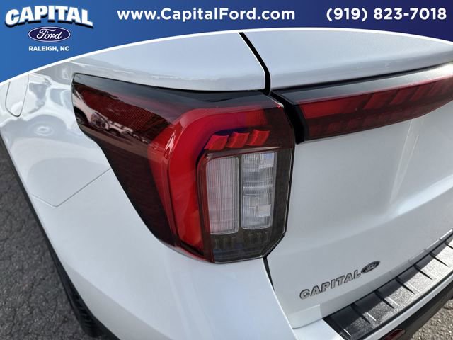 Certified 2025 Ford Explorer ST-Line w/ Premium Package AWD/4WD image 15