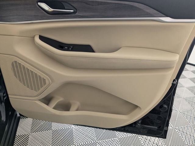 Used 2024 Jeep Grand Cherokee L Limited w/ Luxury Tech Group II image 36