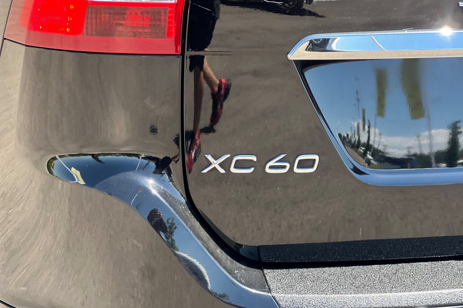 Used 2017 Volvo XC60 T5 Dynamic w/ Advanced Package AWD/4WD image 25