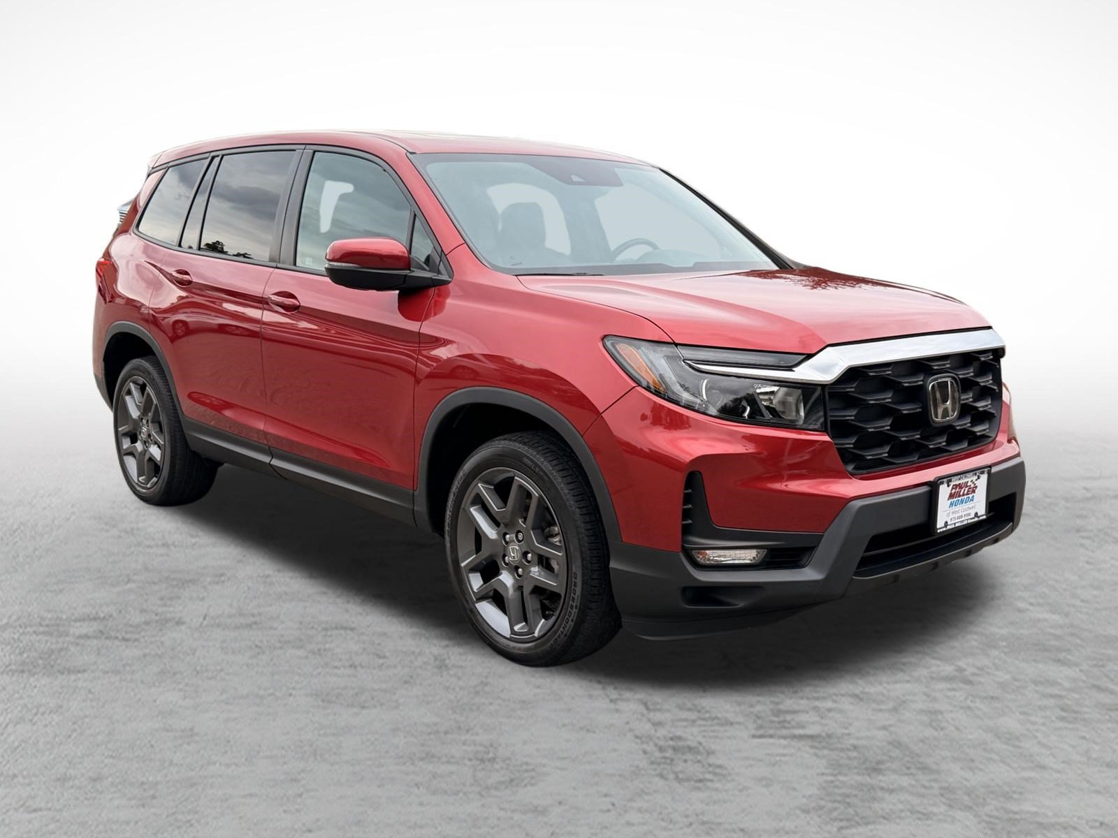 Used 2023 Honda Passport EX-L image 3