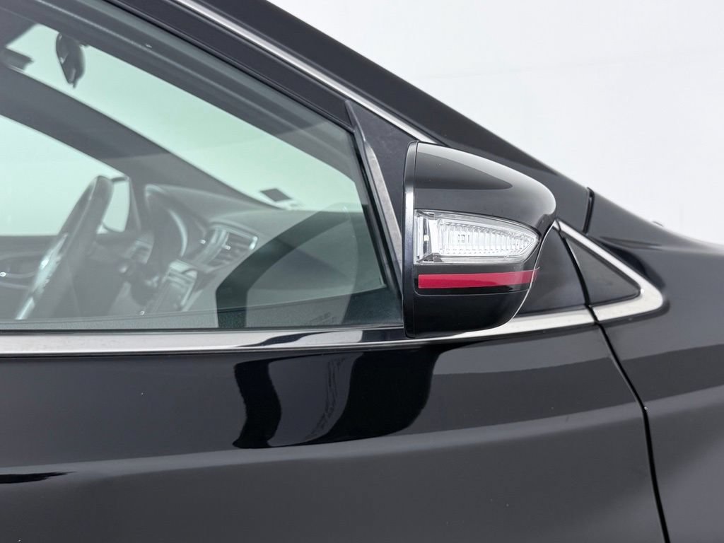 Used 2018 Nissan Sentra NISMO FWD image 12