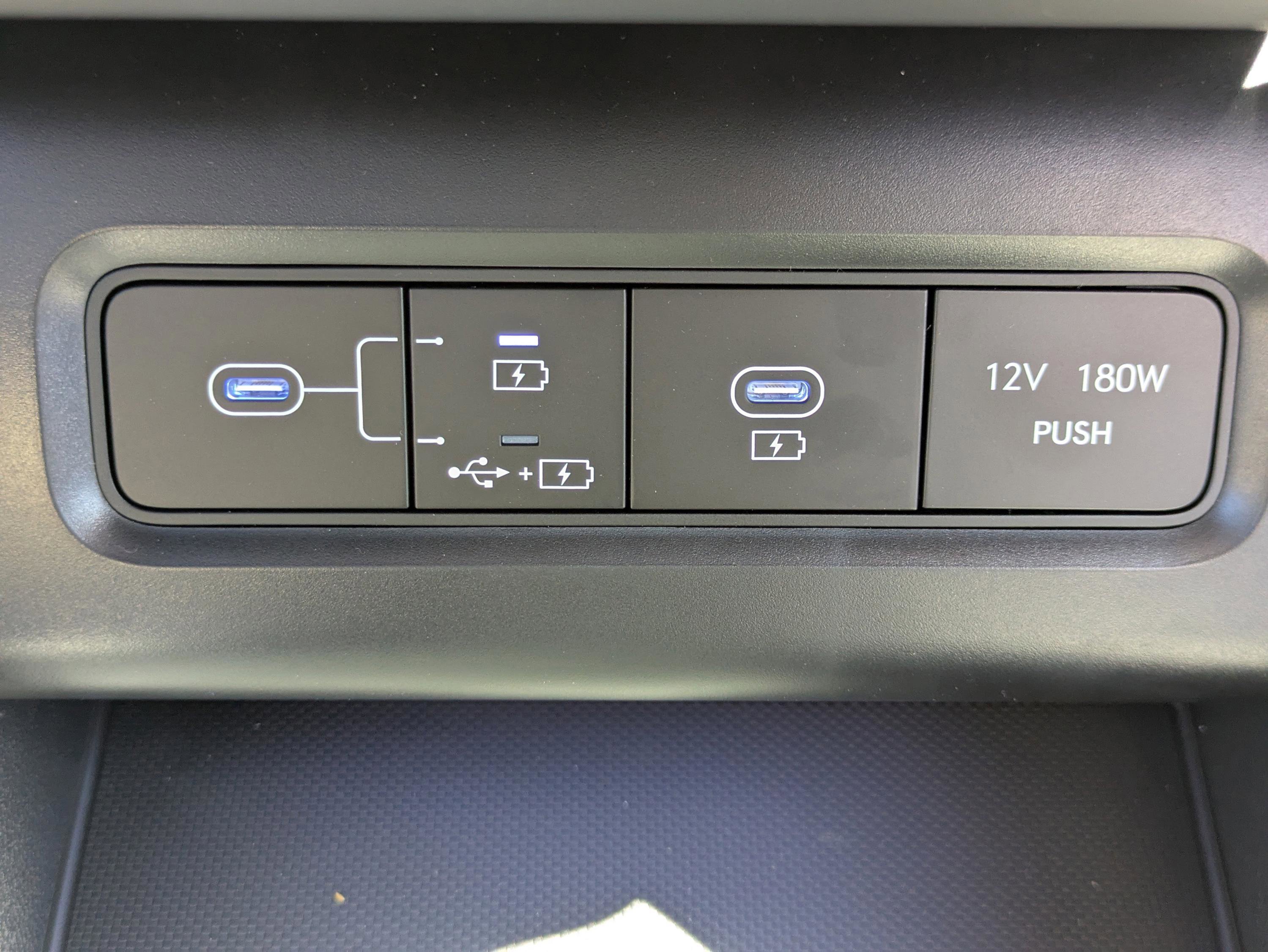 New 2026 Hyundai Tucson Limited image 27