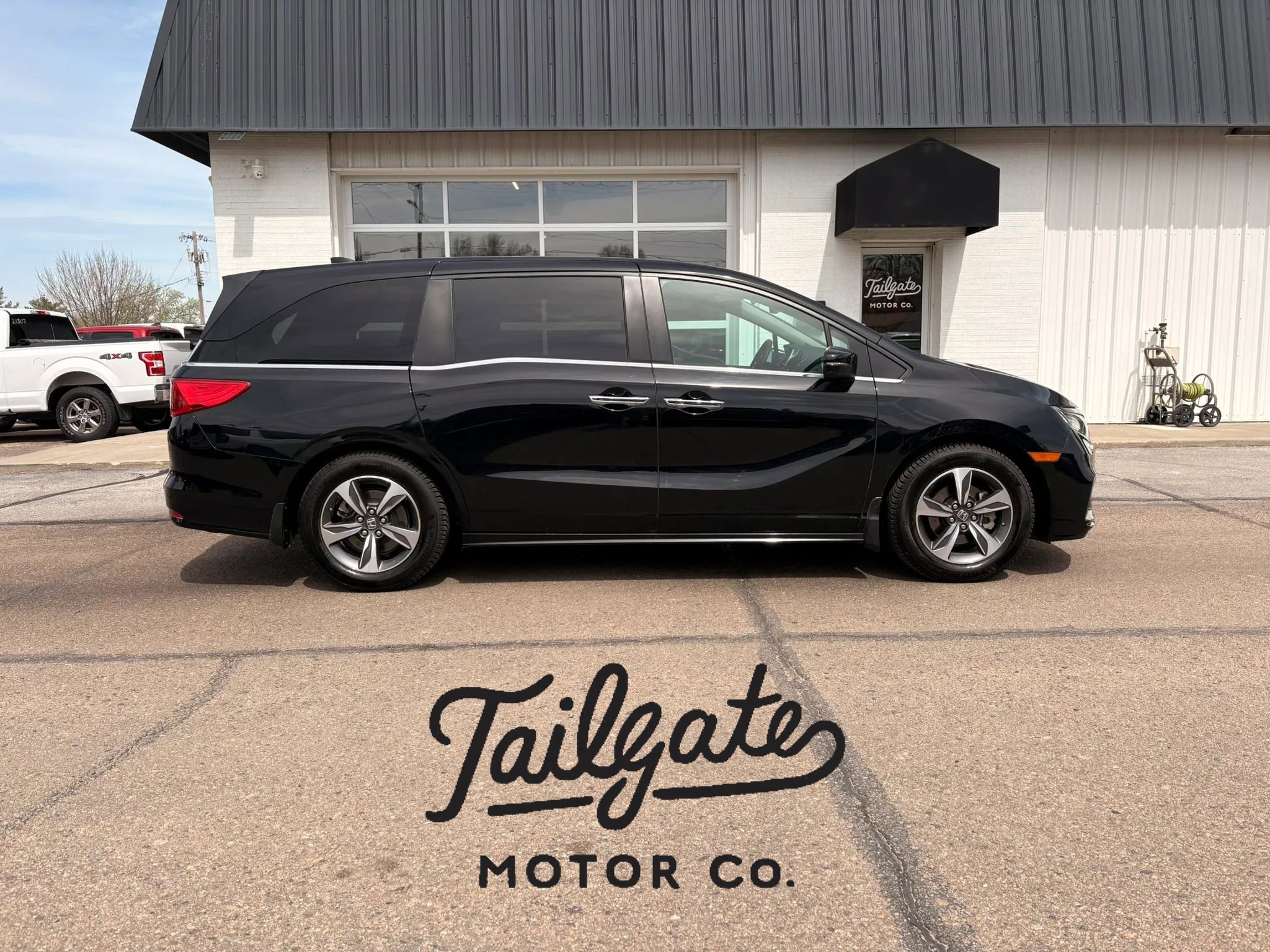 Used 2019 Honda Odyssey Touring image 1