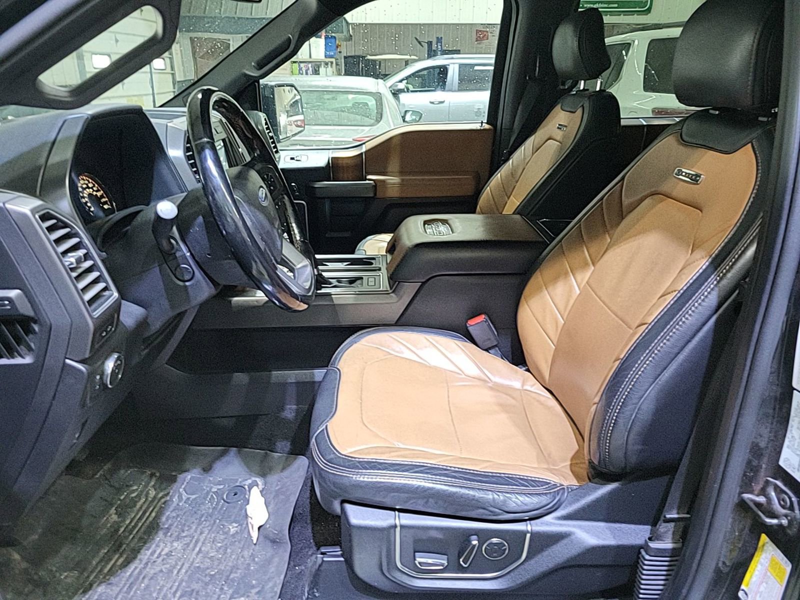 Used 2017 Ford F150 Limited AWD/4WD image 9