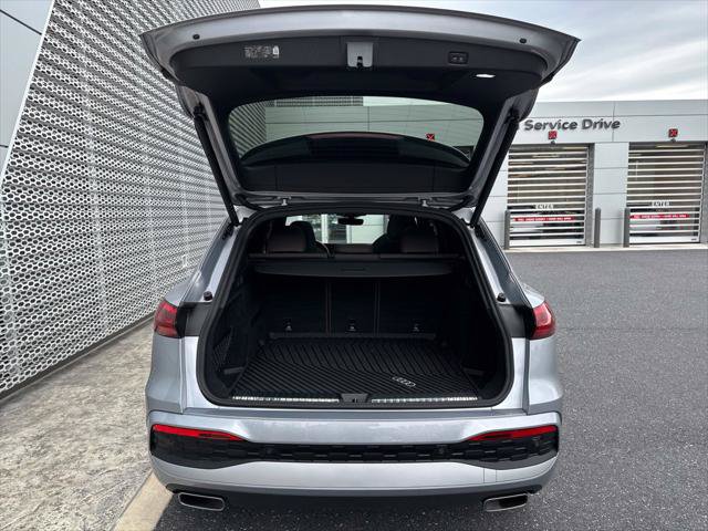 Certified 2025 Audi Q5 Premium w/ Premium Plus AWD/4WD image 7