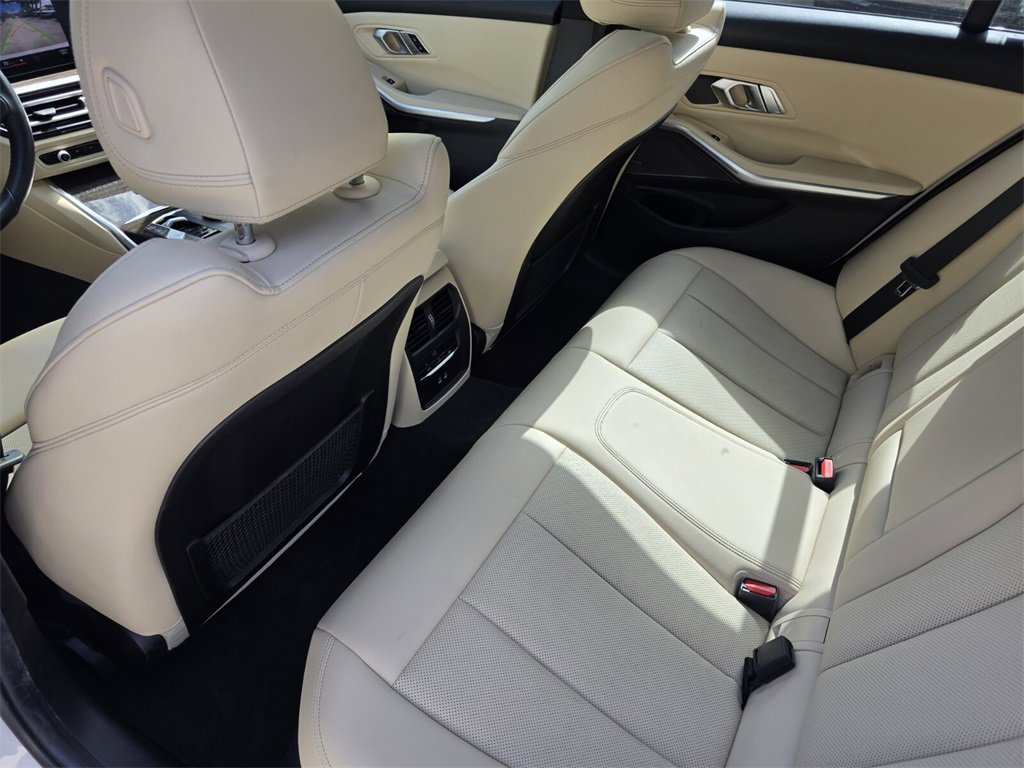 Certified 2023 BMW 330i Sedan w/ Premium Package image 15