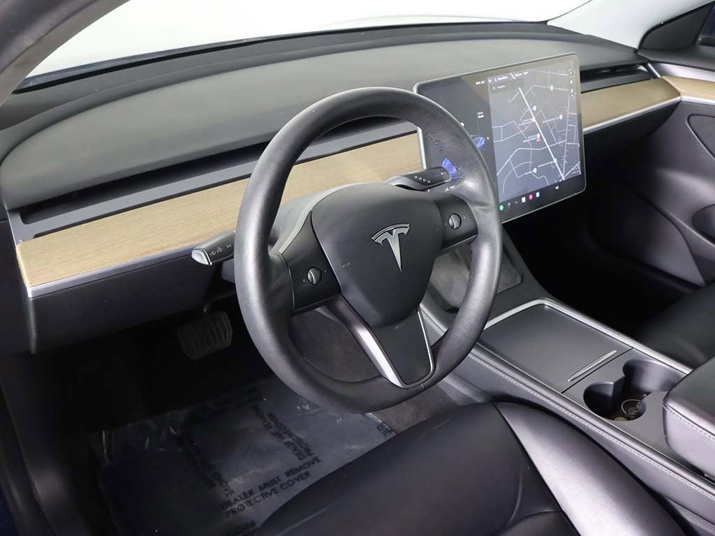 Used 2021 Tesla Model 3 Standard Range Plus image 28