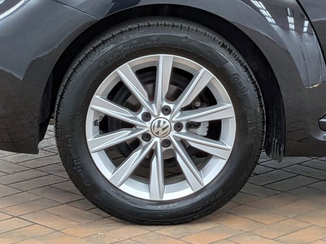 Used 2019 Volkswagen Beetle 2.0T SE image 14