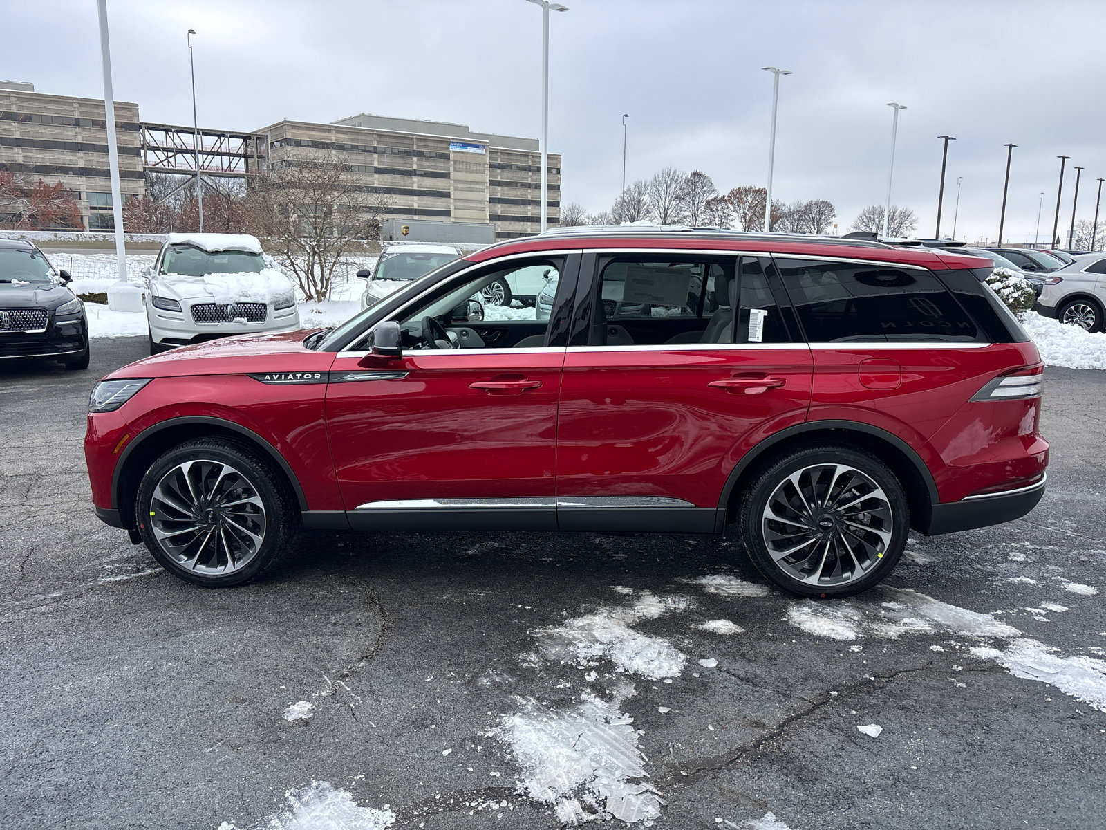 New 2026 Lincoln Aviator Reserve image 4