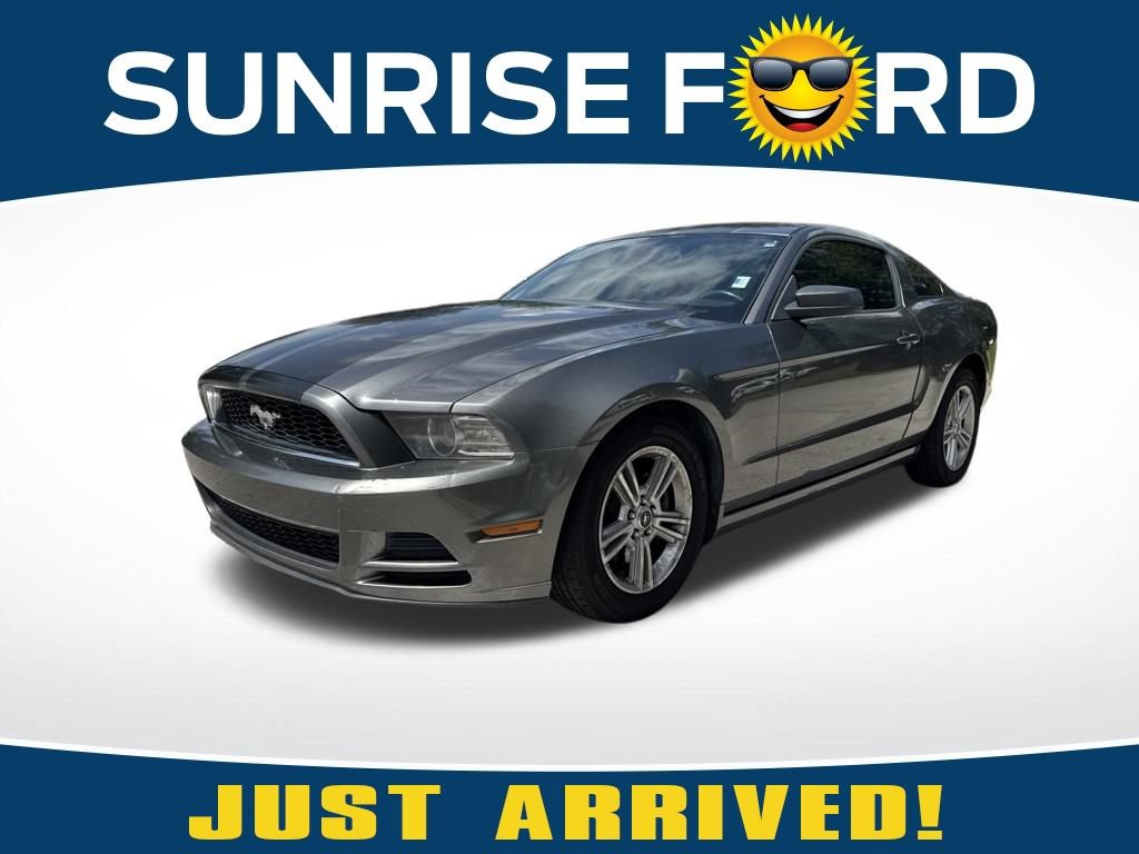 Used 2013 Ford Mustang Coupe RWD image 1