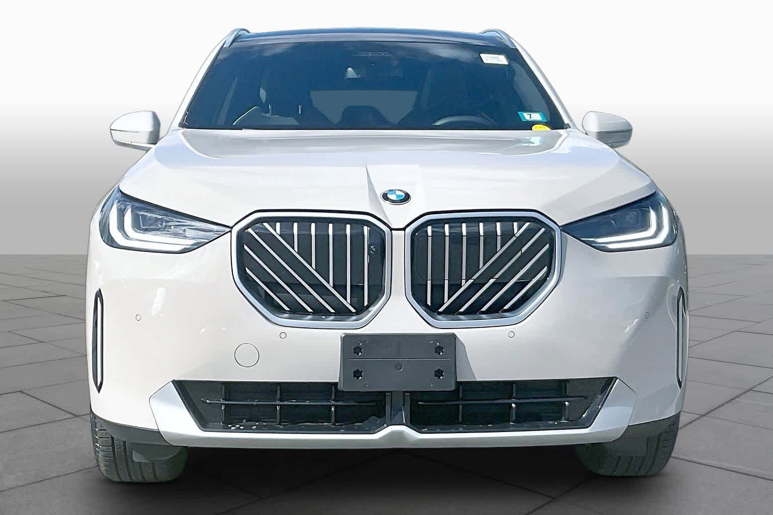 Used 2025 BMW X3 xDrive30 w/ Premium Package AWD/4WD image 3