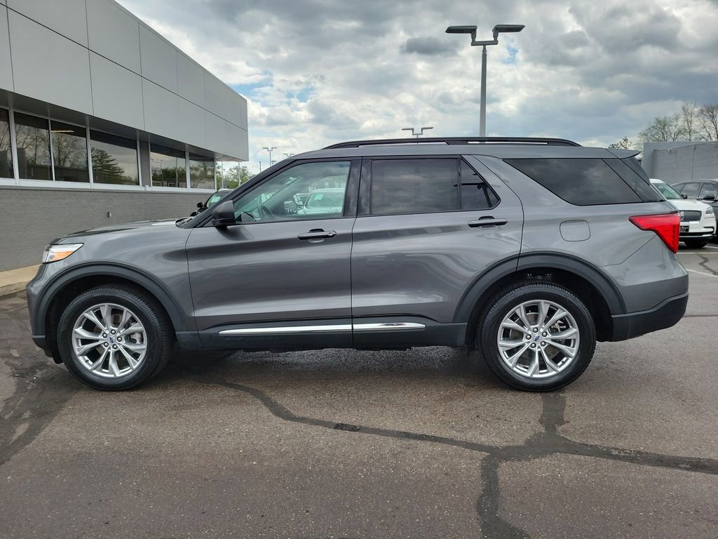 Certified 2023 Ford Explorer XLT w/ Equipment Group 202A image 7