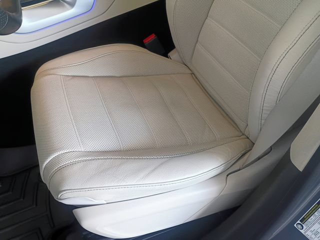 Used 2024 Mercedes-Benz GLS 580 4MATIC image 21