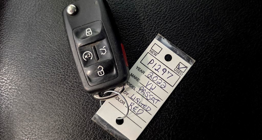 Used 2022 Volkswagen Passat 2.0T FWD image 51