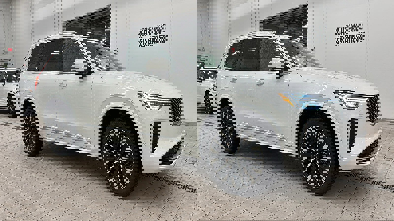 New 2026 Volvo XC90 T8 Plus w/ Protection Package Premier image 3