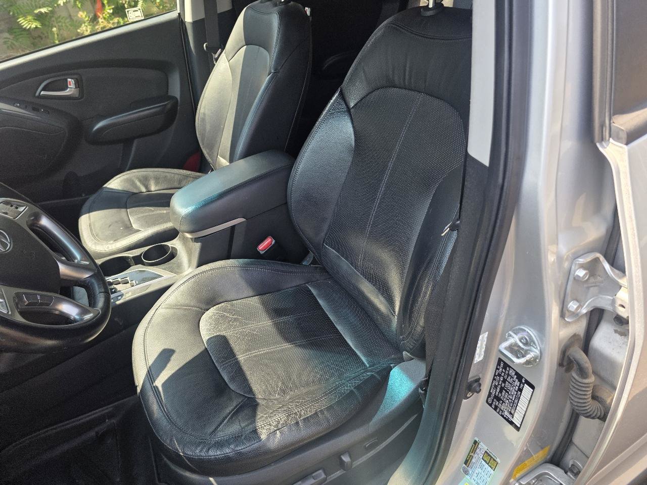 Used 2011 Hyundai Tucson Limited w/ Premium Pkg 3 AWD/4WD image 7