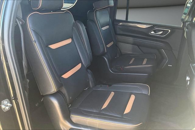 Used 2022 GMC Yukon XL AT4 w/ AT4 Premium Plus Package AWD/4WD image 25
